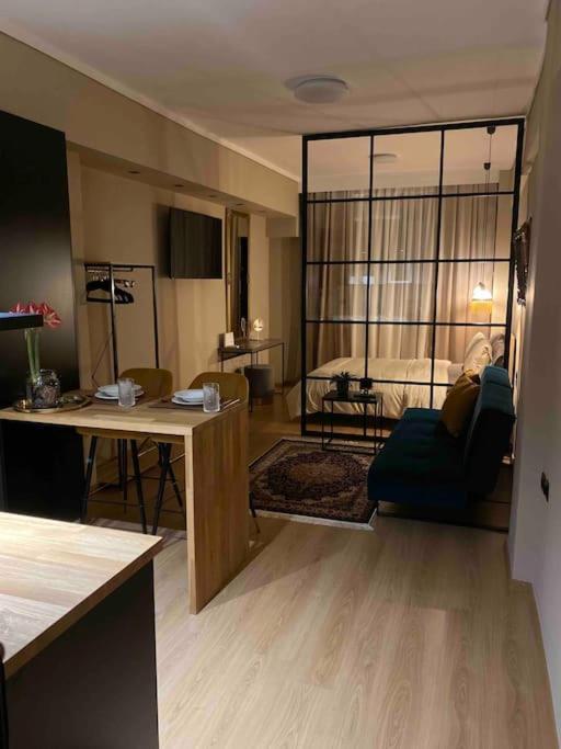 Dream Romantic Living *